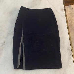 BCBGMAXAZRIA DENIM GRAYCE CONTRAST TRIM PENCIL SKIRT SIZE 2